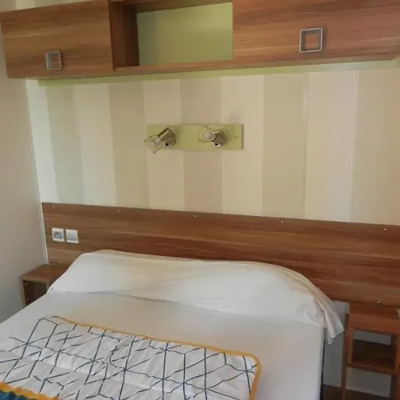 3 Etoiles - Piscine - Ccbgaig * Loubeyrat